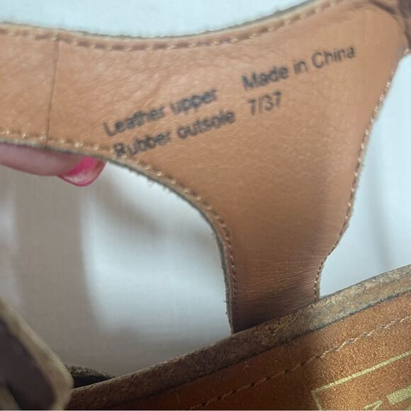 Mark Jenkins grey wedge sandals, size 7/37 - Picture 3 of 6